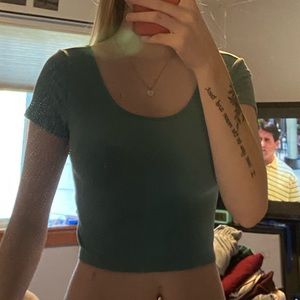 Aero crop top